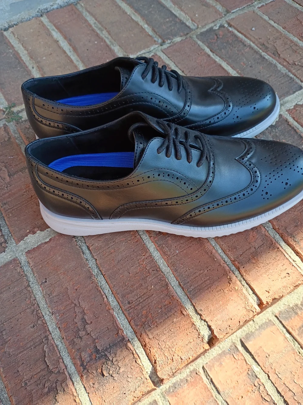 Men's Reaction Kenneth Cole Black Wingtip Oxford Sneakers with Gray Sole